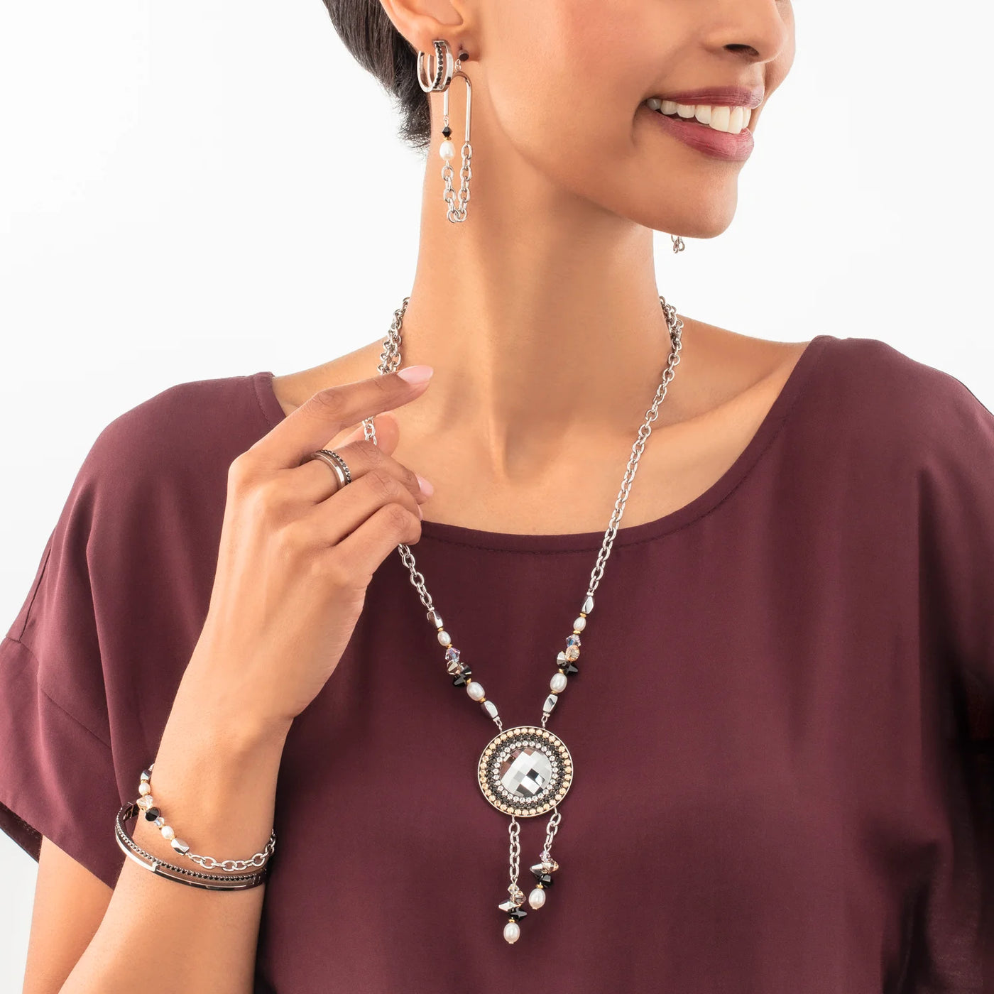 Coeur De Lion Amulet Boho Pearls Black White Necklace