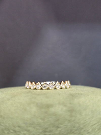 9ct Yellow Gold Diamond 10 Stone Ring