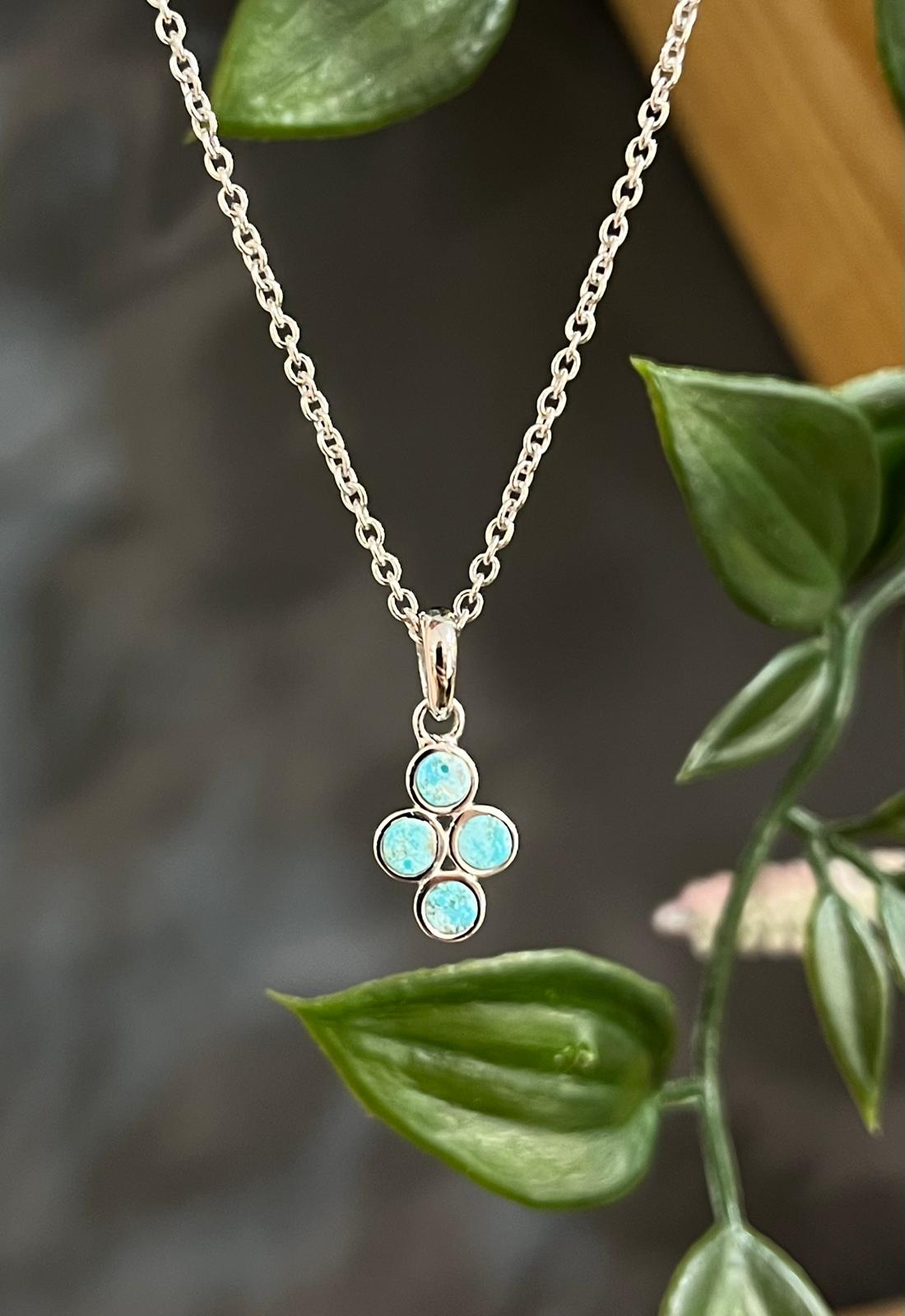 Unique & Co Sterling Silver Turquoise Pendant Necklace