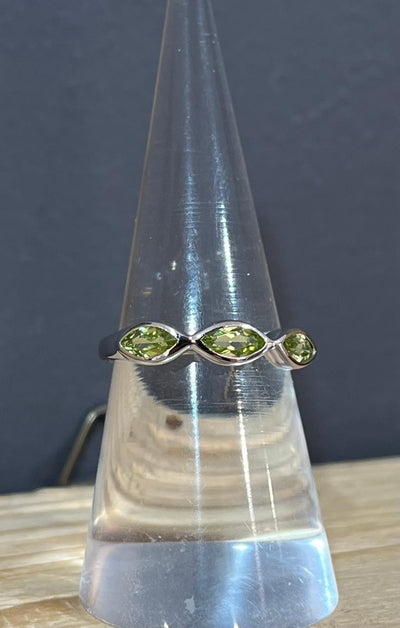 Unique & Co Sterling Silver Peridot Ring