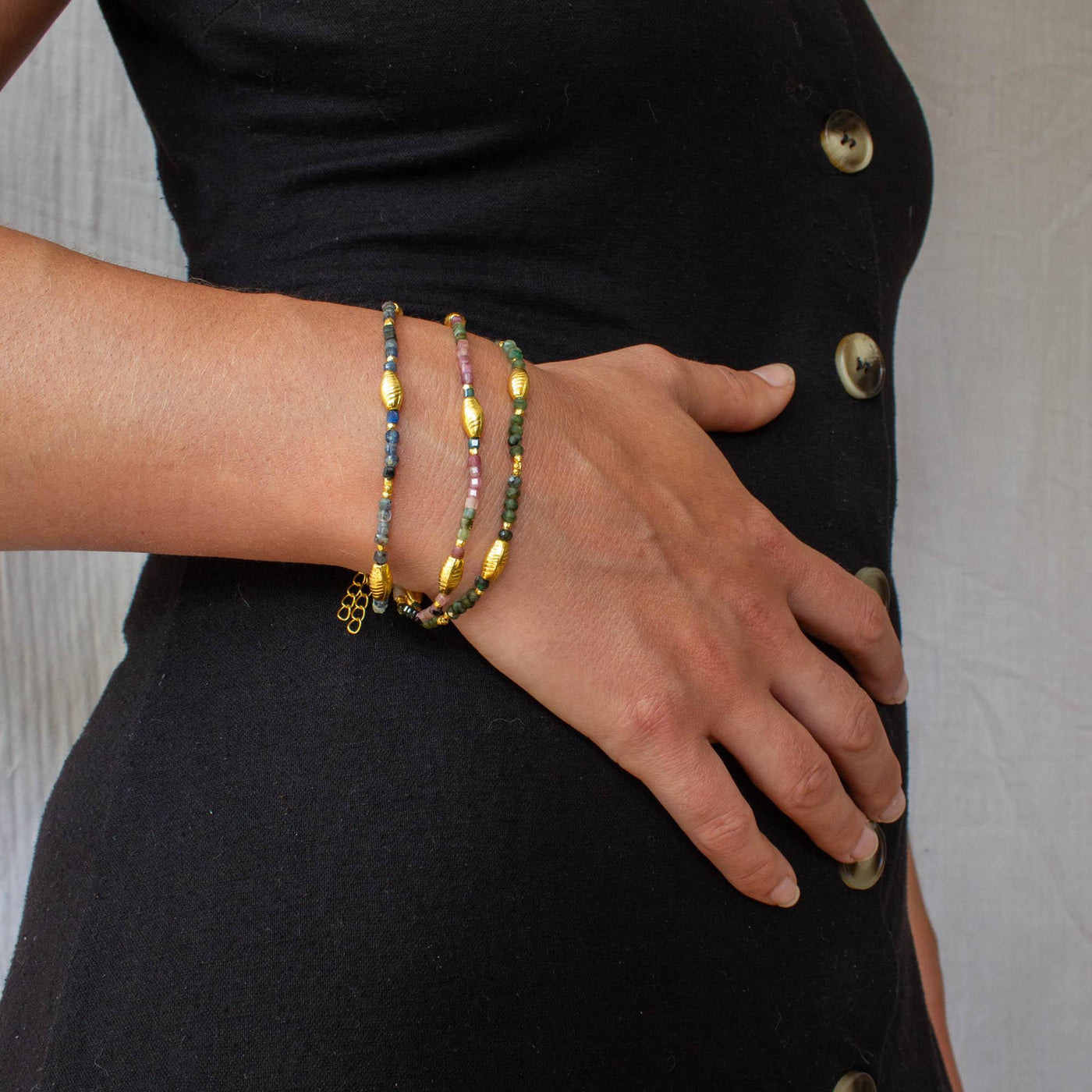 Gold and Blue Sapphire Textured Bead Bracelet - Rococo Jewellery