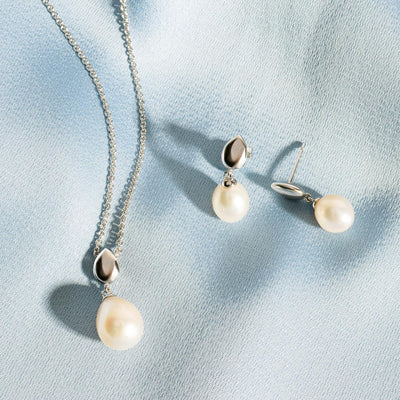 Kit Heath Silver Pebble Pearl Drop Earrings
