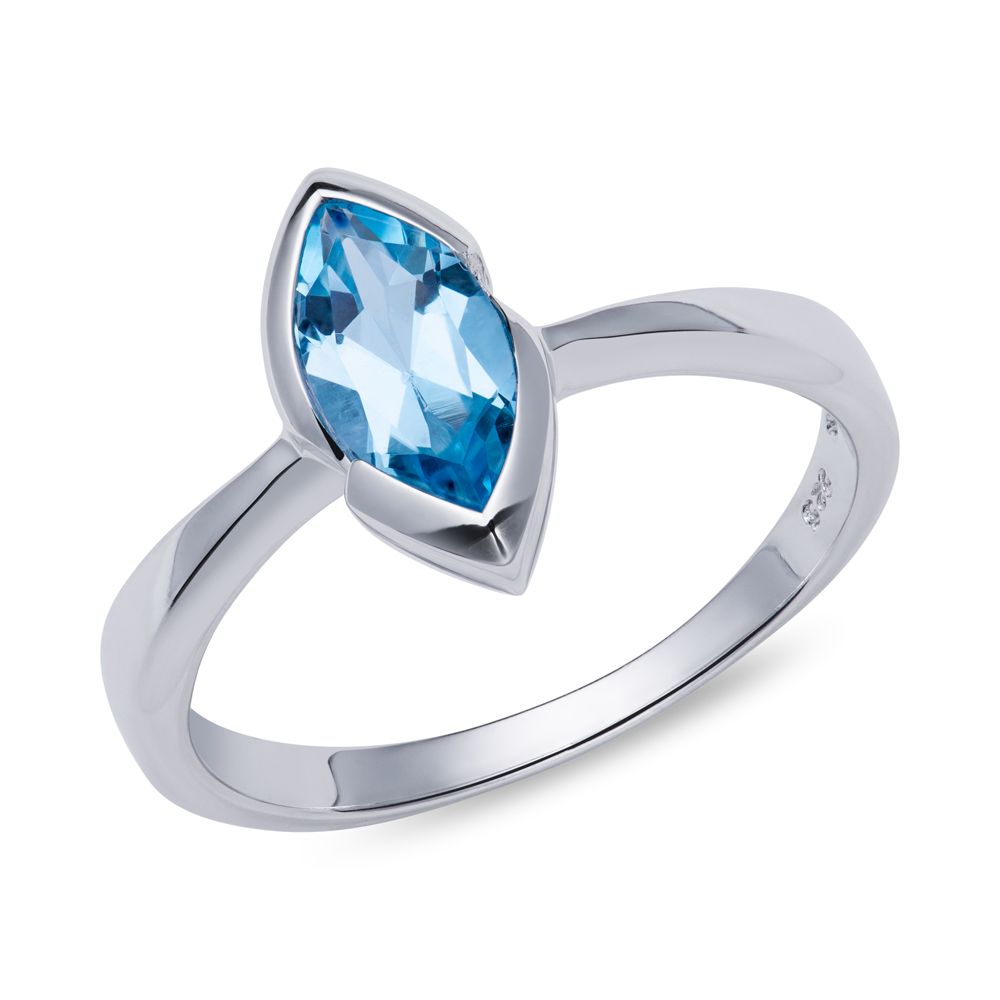 Unique & Co Silver Blue Topaz Ring
