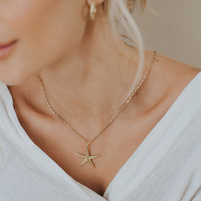 Dainty London 9ct Gold Starfish Necklace