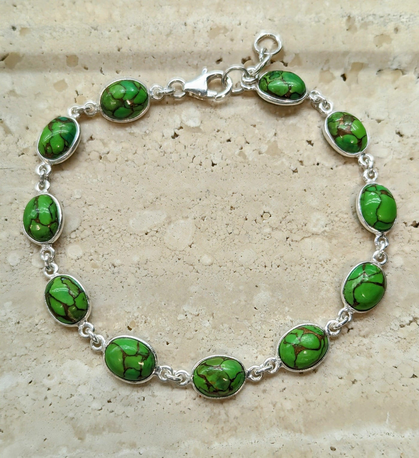 Green Mojave Turquoise Oval Stone Bracelet - Rococo Jewellery