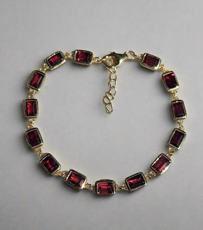 18ct Gold Vermeil Garnet Gemstone Bracelet