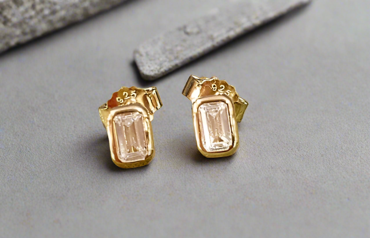 Unique & Co Gold Vermeil Cubic Zirconia Stud Earrings
