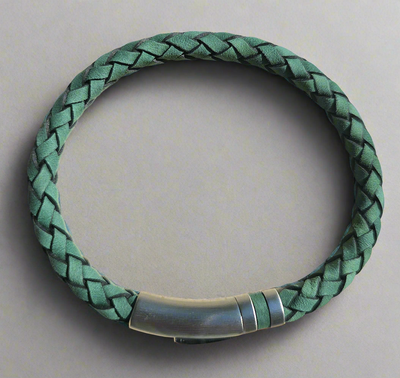 Unique & Co Green Suede Leather Bracelet