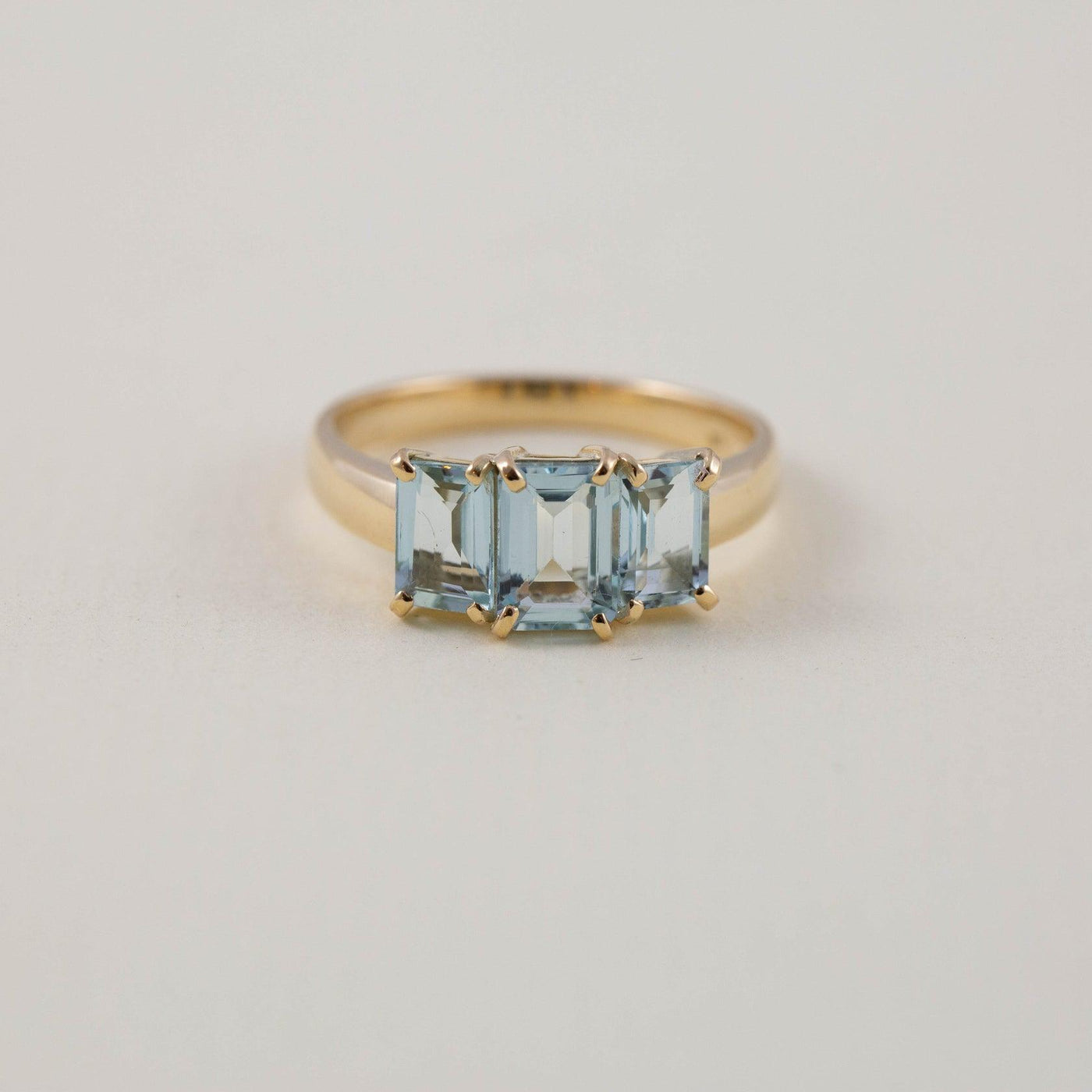 Simon Alexander 9ct Gold Aquamarine Ring - Rococo Jewellery