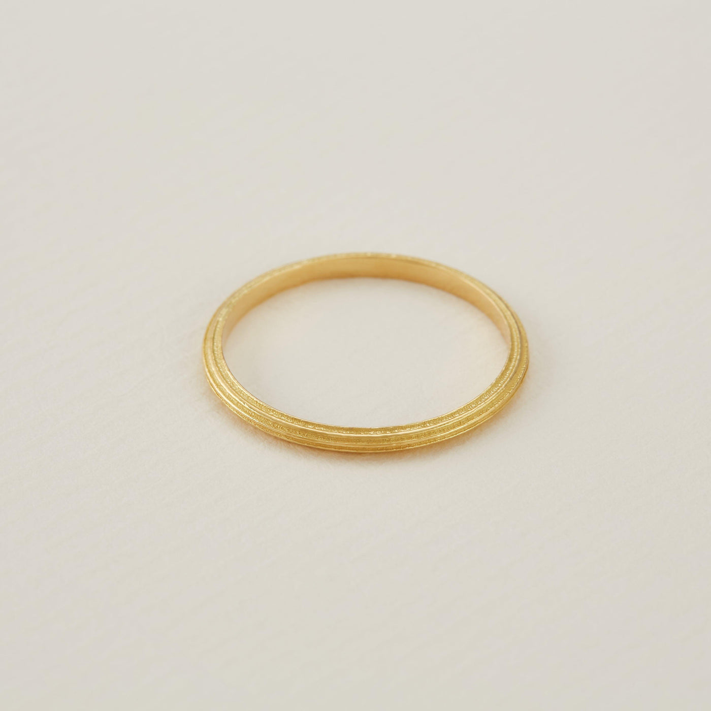 Alex Monroe 18ct Gold Slim D-Shaped Reed Band Ring - Rococo Jewellery