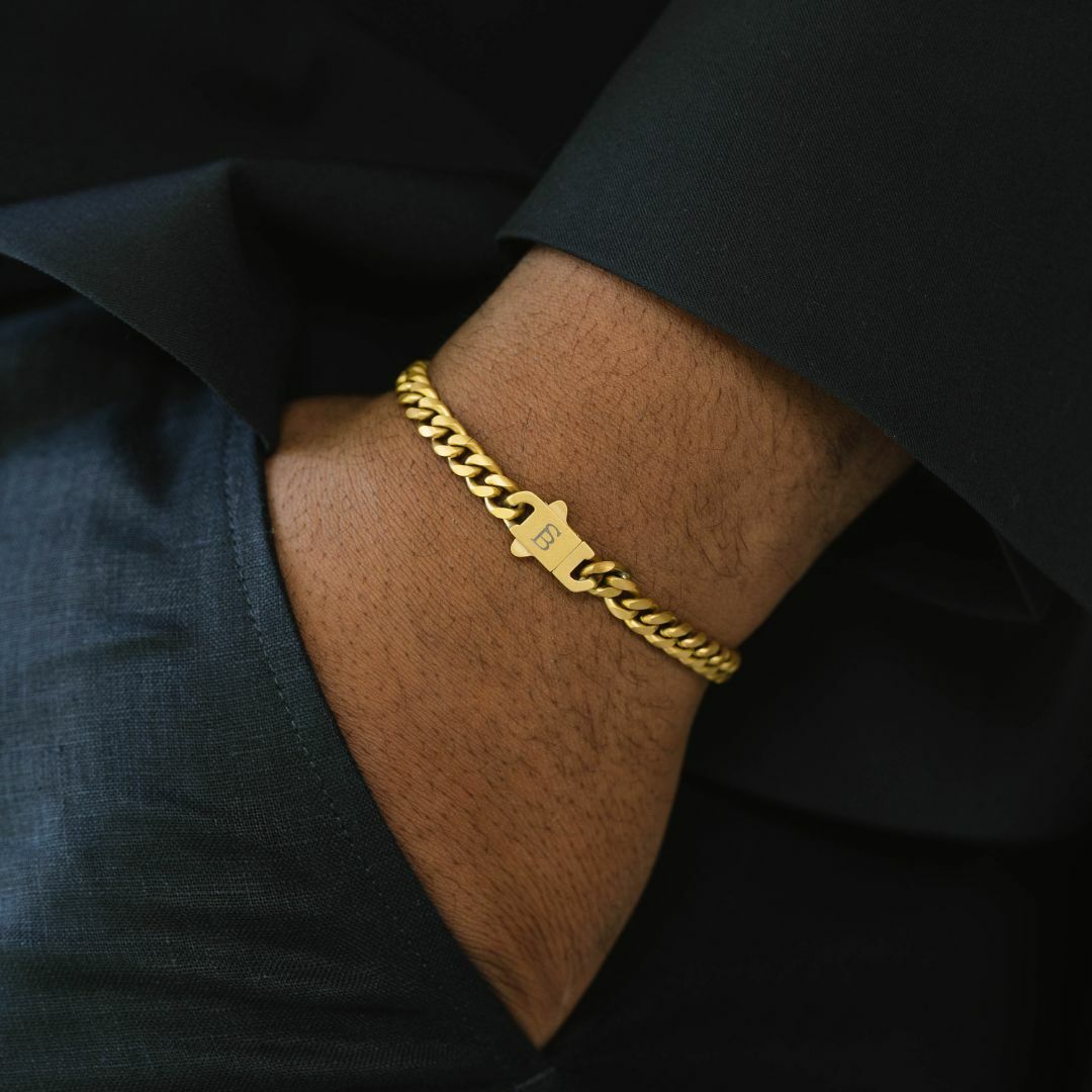 Svelte Stephen Gold Stainless Steel Chain Bracelet