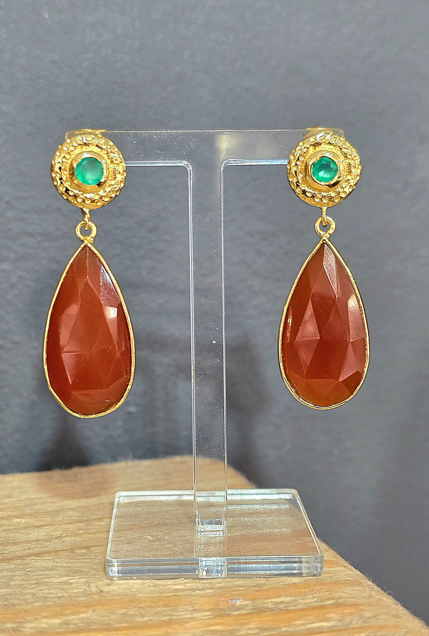 Gold Carnelian & Green Onyx Stud Teardrop Earrings