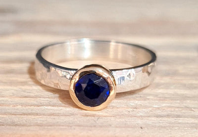 Yaron Morhaim 9ct Gold & Sapphire Ring - Rococo Jewellery