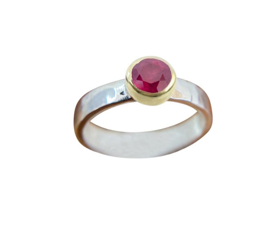 Yaron Morhaim 9ct Gold & Ruby Ring - Rococo Jewellery