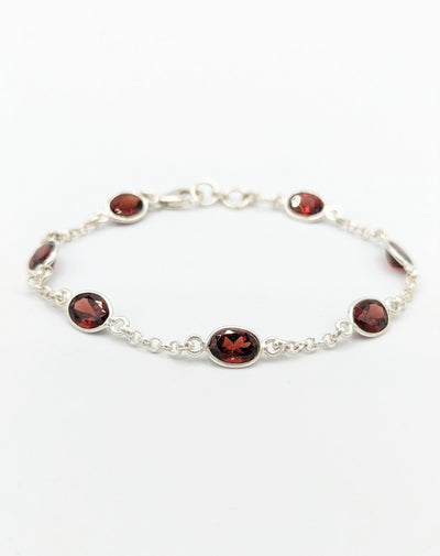 Fine Bezel Set and Chain Garnet Facet Bracelet - Rococo Jewellery
