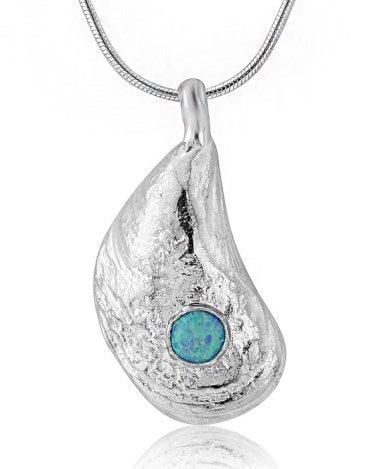 Lavan Mussel Shell with an Opal Necklace - Rococo Jewellery