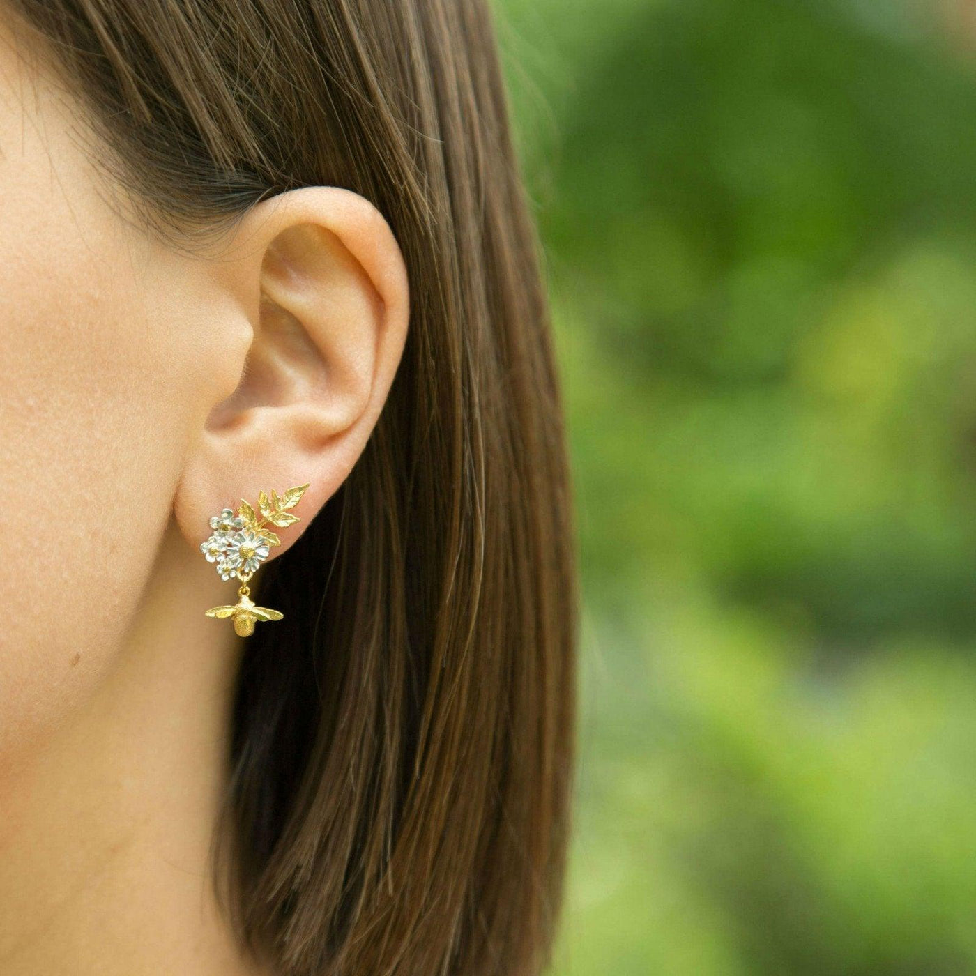 Alex Monroe Posy Bloom Bee Earrings - Rococo Jewellery